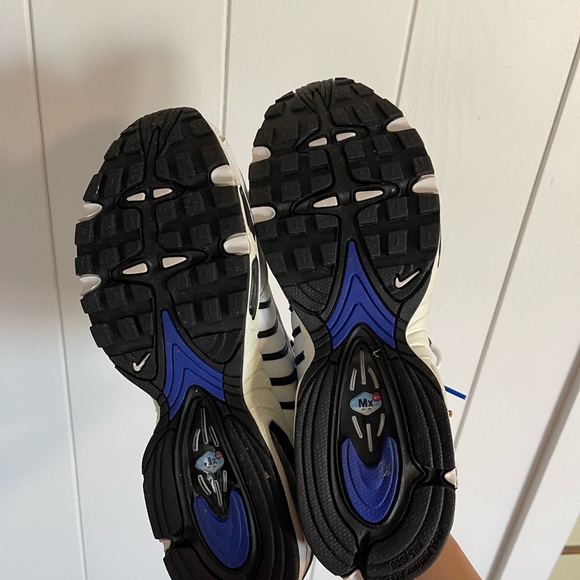 Make an Offer! NIKE MEN’s SHOE - Picture 5 of 6